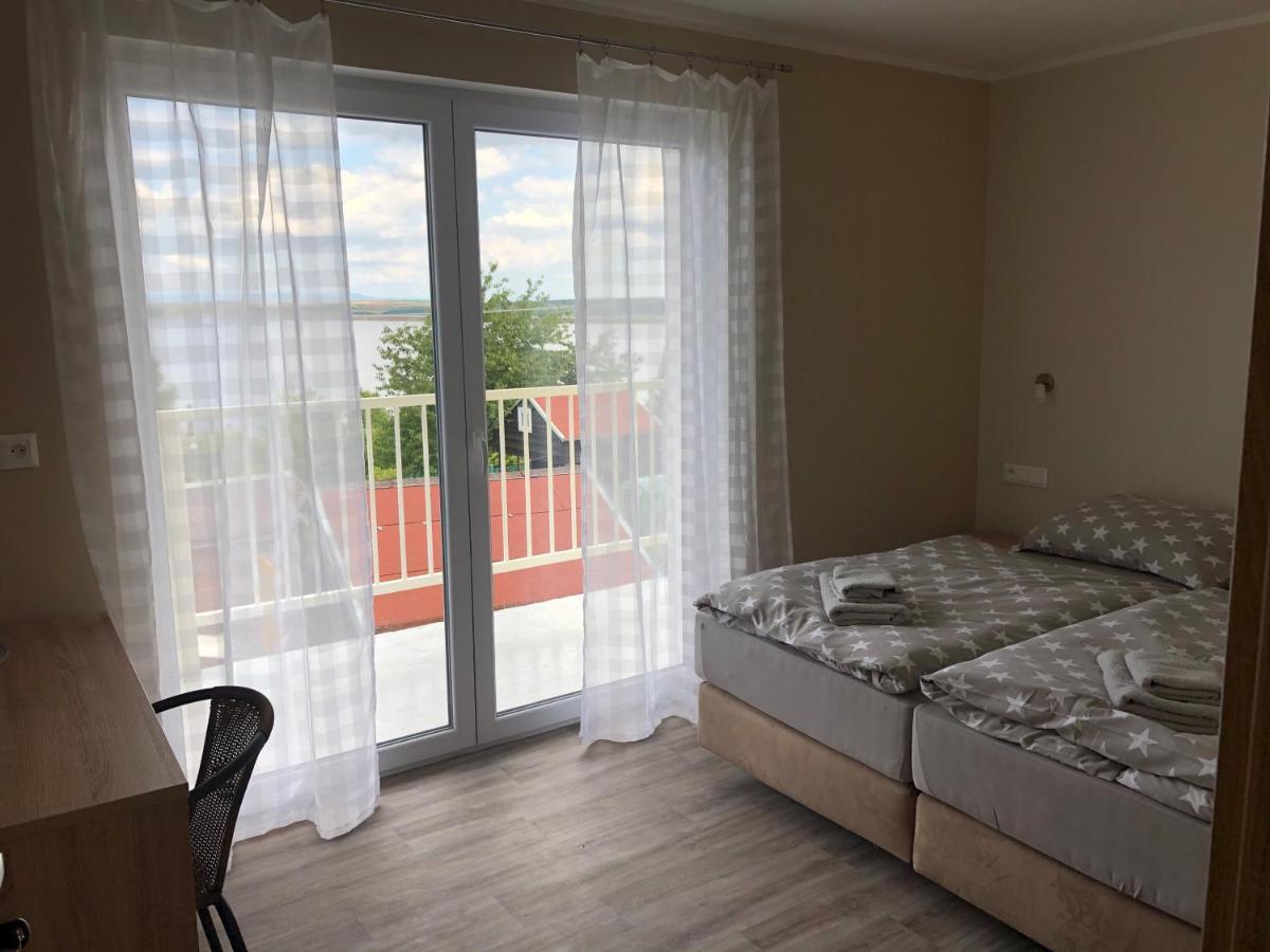 Holiday Centrum Zatec  Bagian luar foto