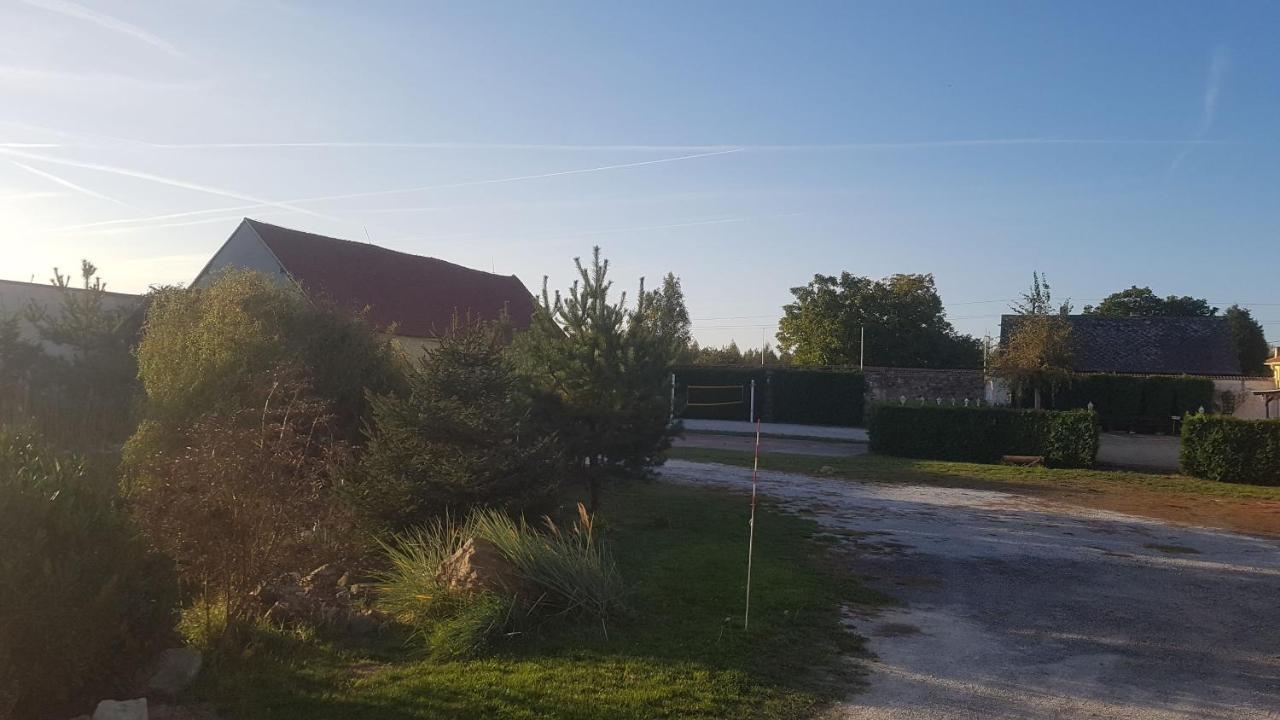 Holiday Centrum Zatec  Bagian luar foto
