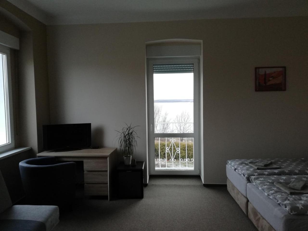 Holiday Centrum Zatec  Bagian luar foto